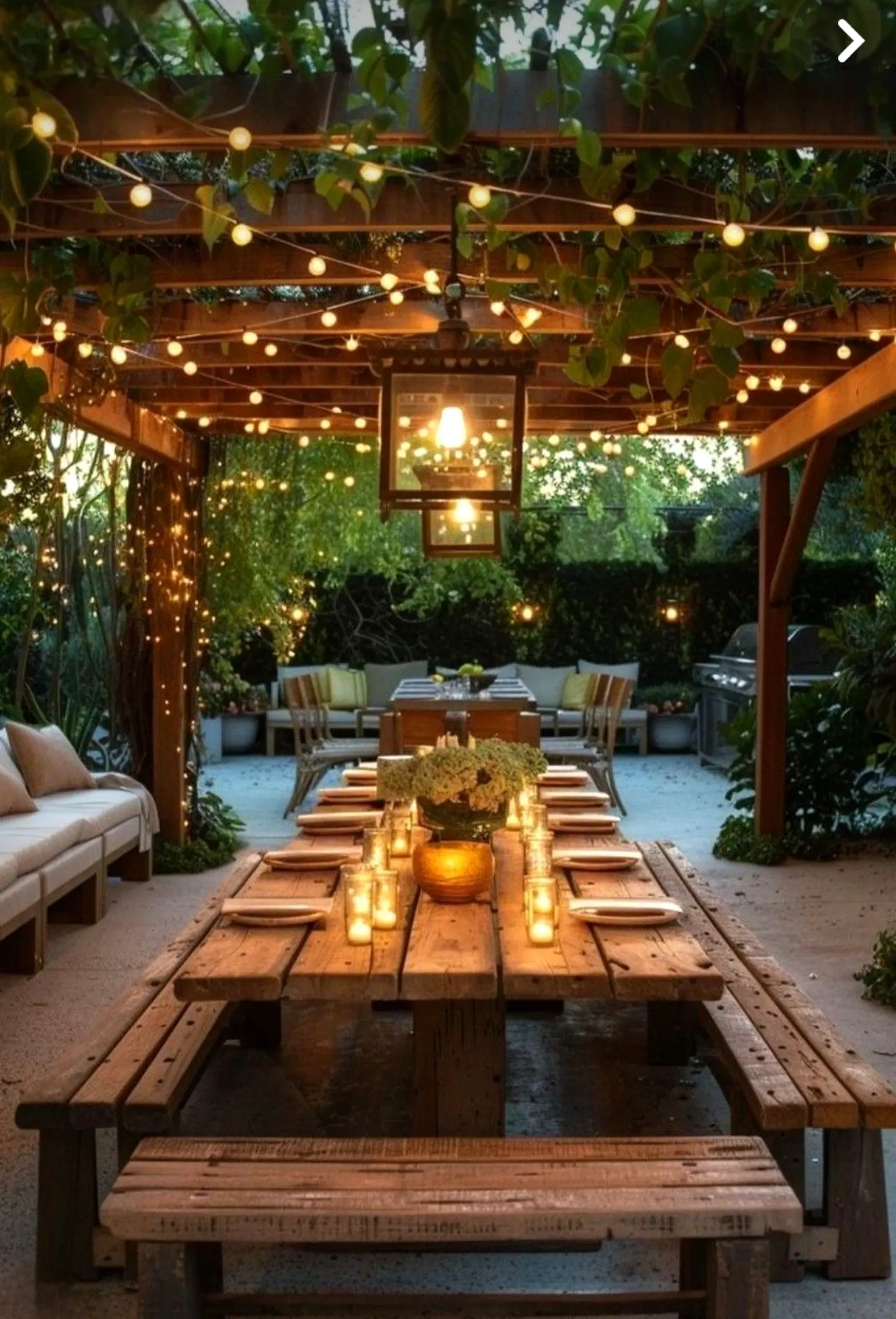 Compact garden seating introduces movement into the garden edge, keeping the atmosphere simple yet expressive.
