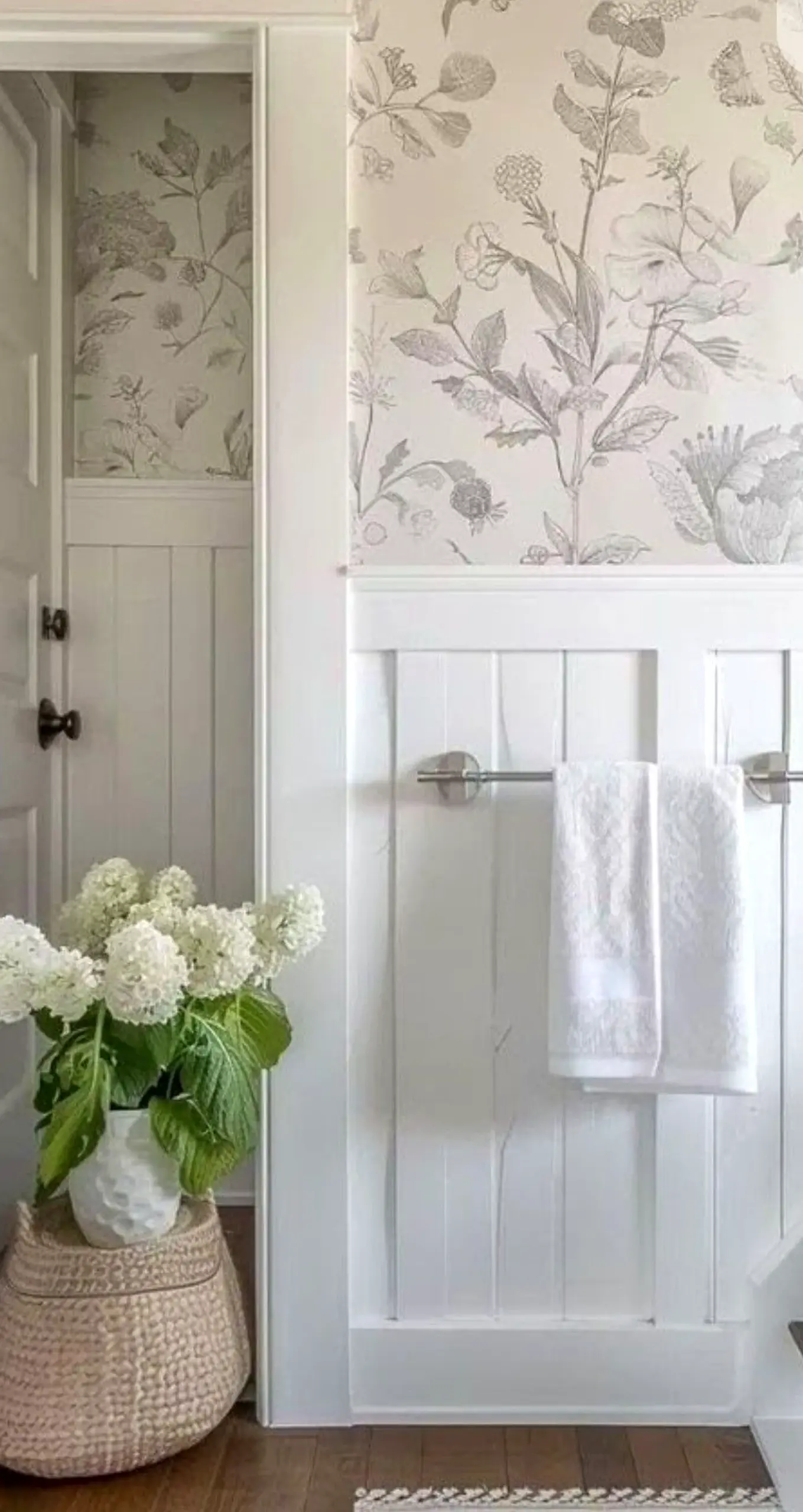 Open arched doorway supports the sitting area through charm, leaving the space feeling pleasantly composed.