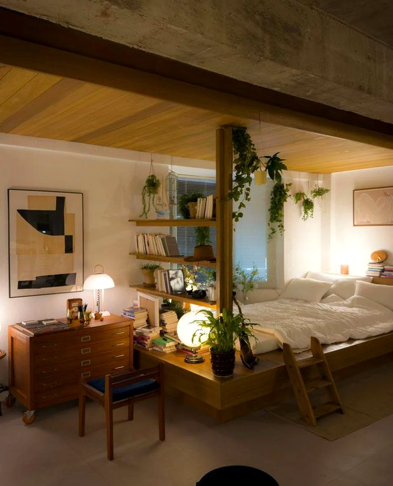 Natural woven chair adds a clear layer of light, helping the room feel simple yet expressive.