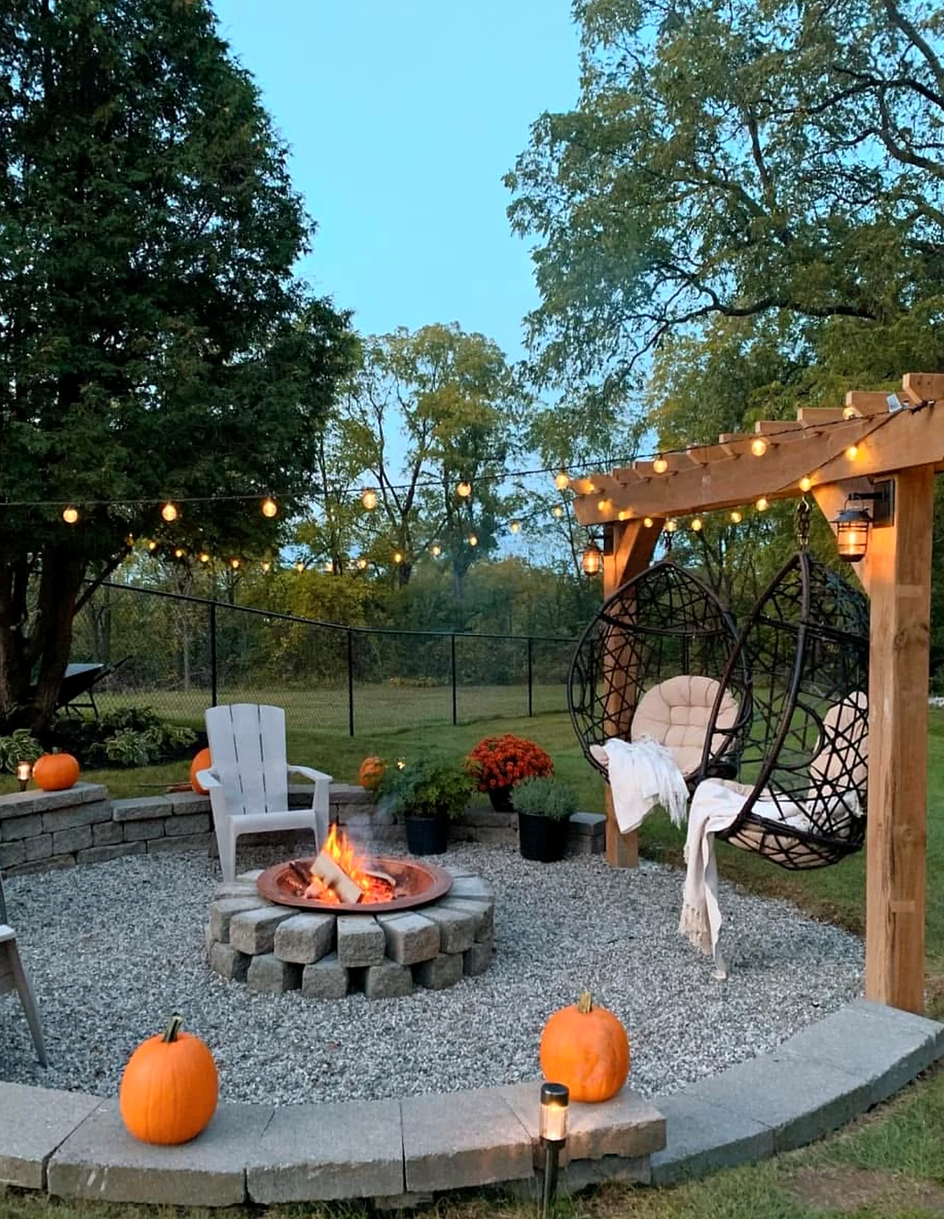 Graceful floor pattern adds character across the garden edge, giving the decor a finish that feels settled and welcoming.